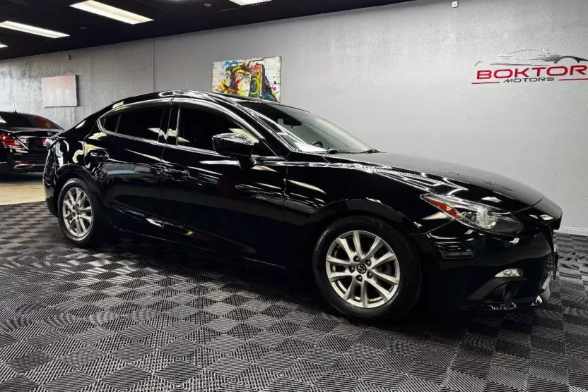 2015 Mazda Mazda3 Grand Touring Sedan photo 1