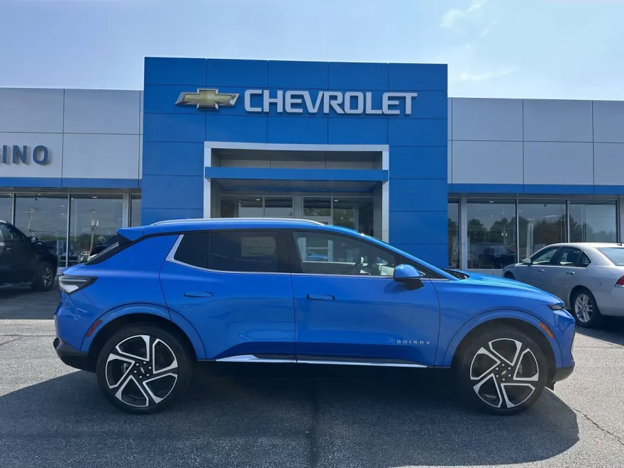 2025 Chevrolet Equinox EV 1LT photo 1