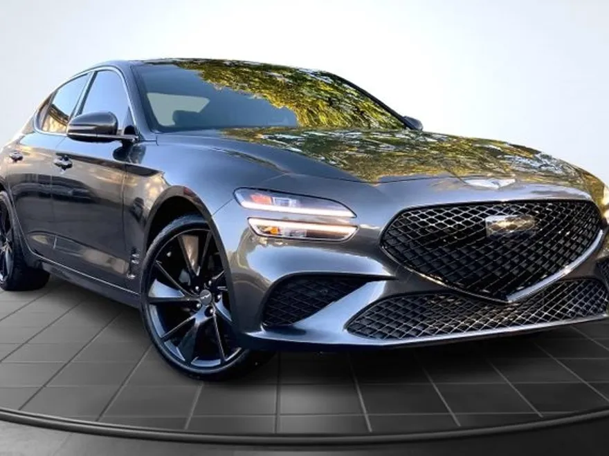 2023 Genesis G70 2.0T photo 1