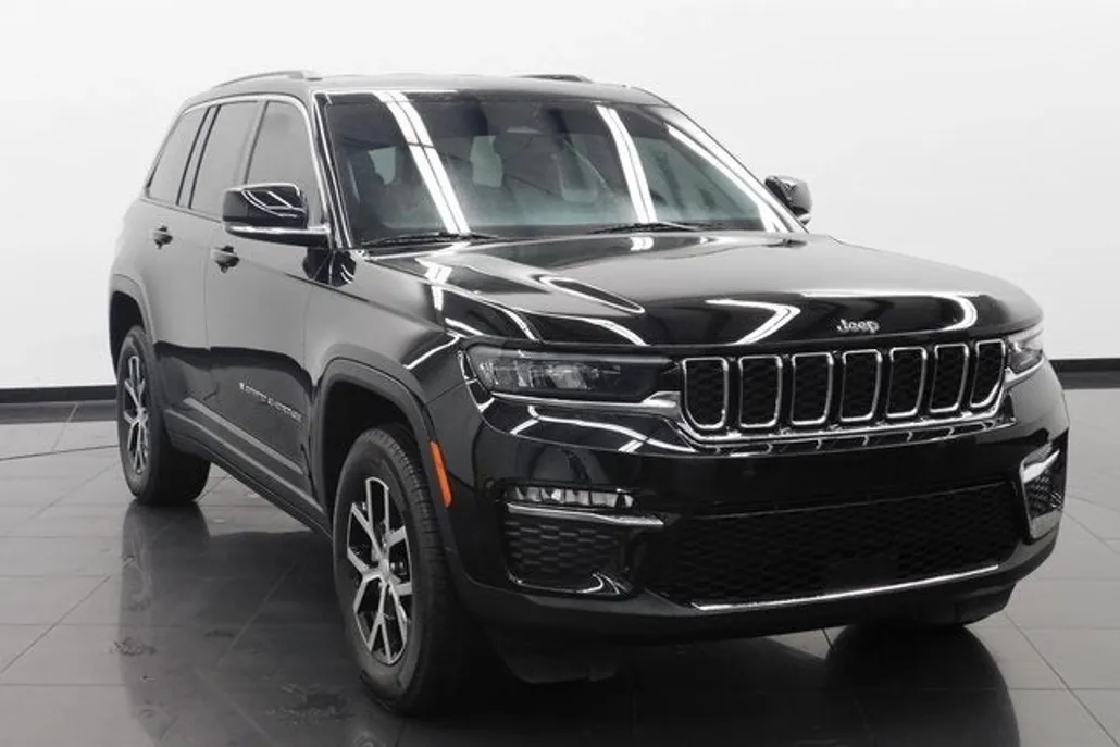 2024 Jeep Grand Cherokee Limited photo 1