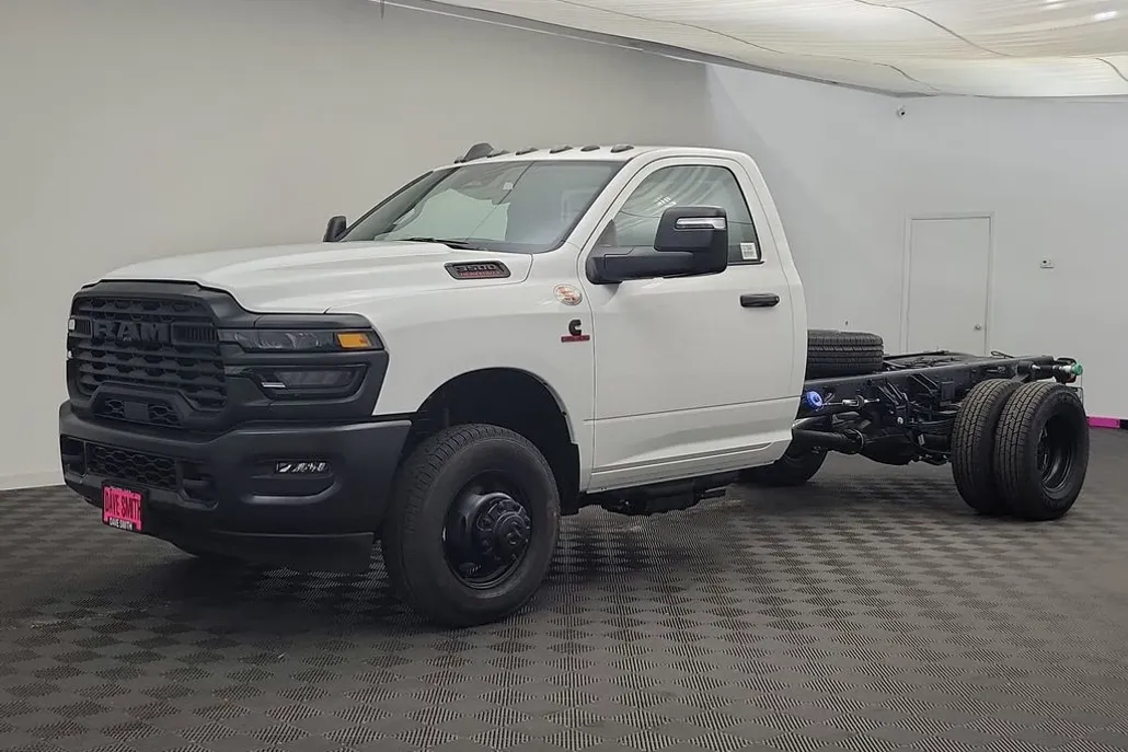 2026 Ram 3500 Tradesman photo 1
