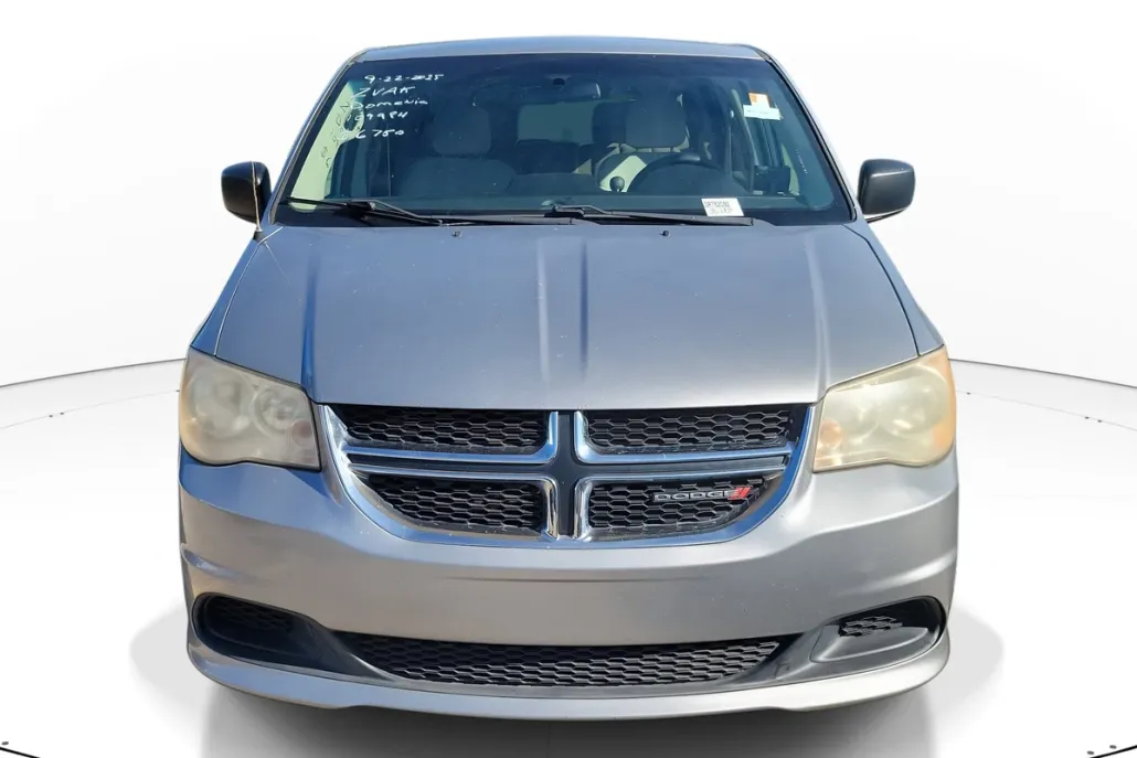 2013 Dodge Grand Caravan SE photo 1