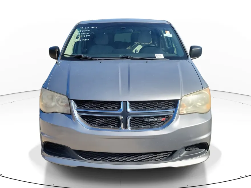 2013 Dodge Grand Caravan SE photo 1