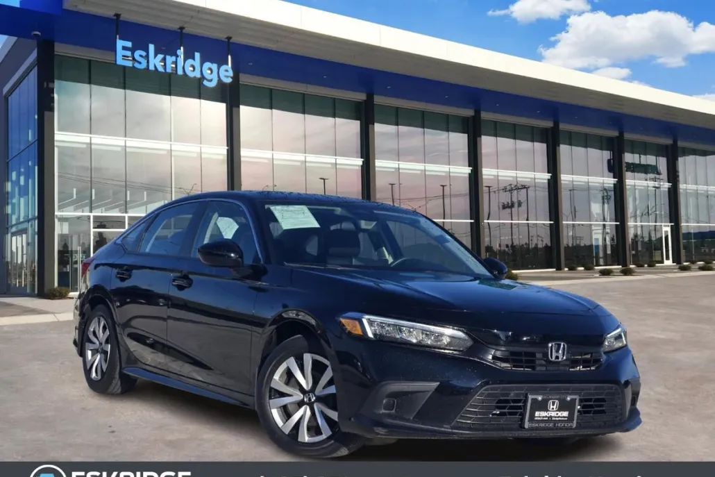 2023 Honda Civic LX photo 1