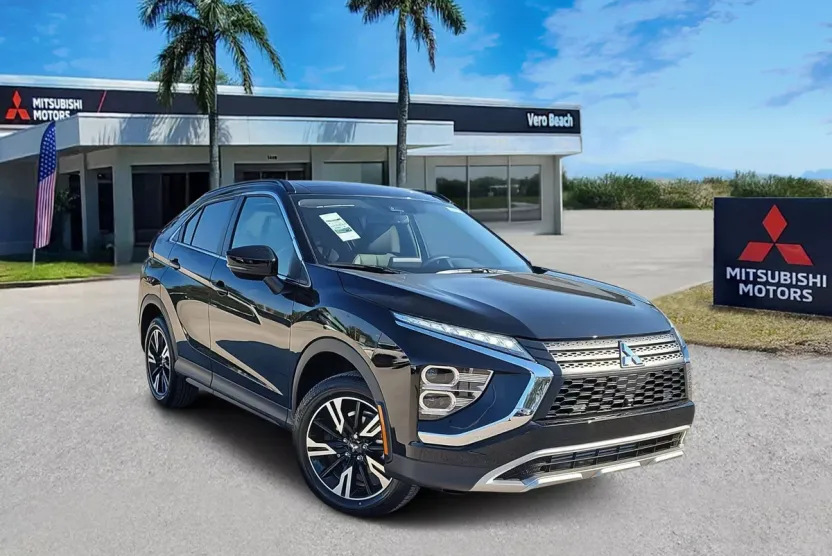 2025 Mitsubishi Eclipse Cross SE photo 1