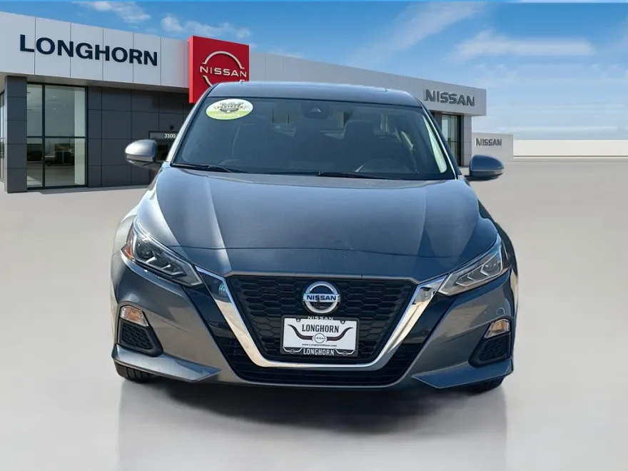 2022 Nissan Altima 2.5 SV photo 1