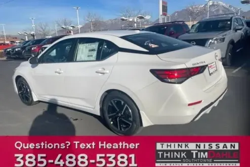 2025 Nissan Sentra SV photo 3