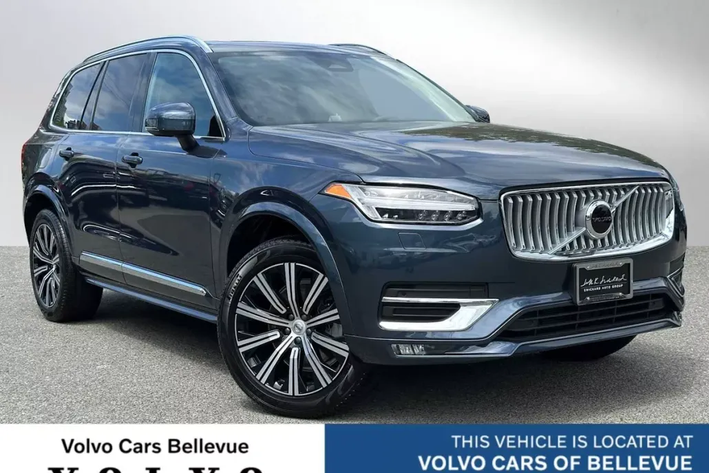 2025 Volvo XC90 B5 Core photo 1