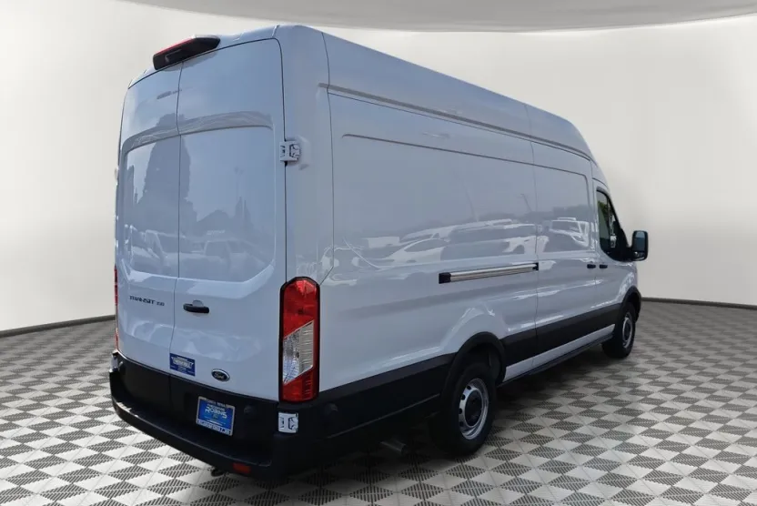 2025 Ford Transit photo 1