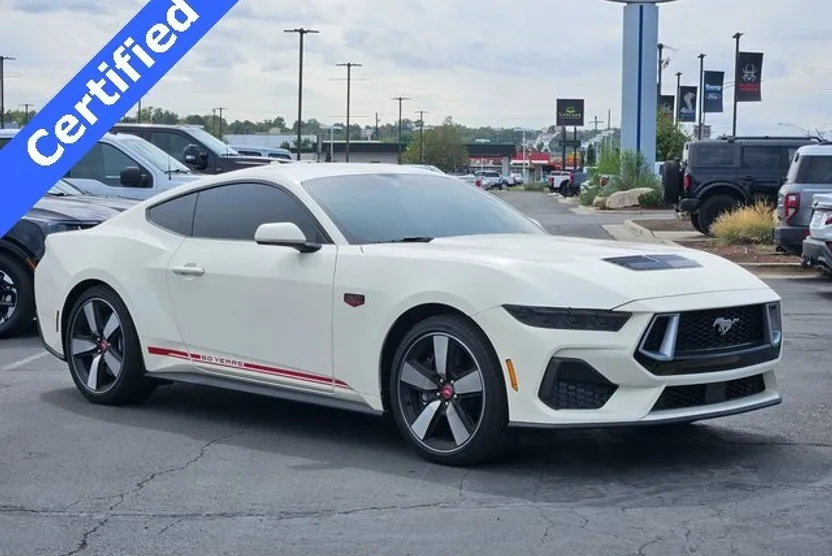 2025 Ford Mustang GT Premium photo 1