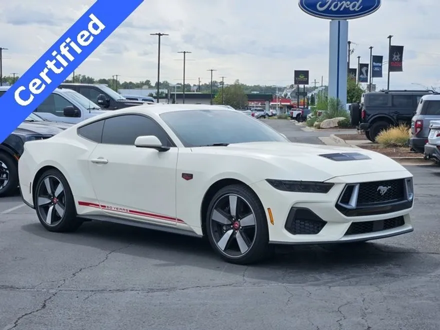 2025 Ford Mustang GT Premium photo 1