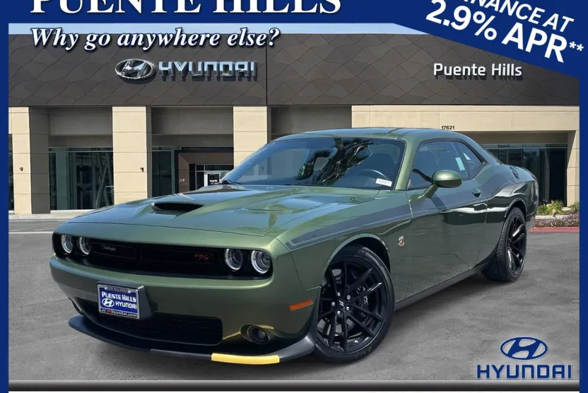 2022 Dodge Challenger R/T Scat Pack photo 1