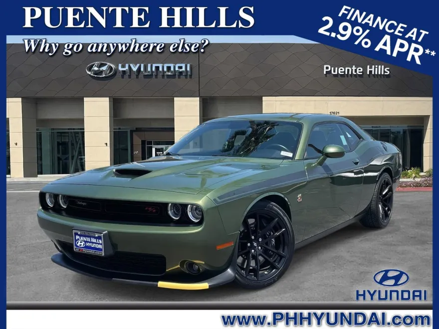 2022 Dodge Challenger R/T Scat Pack photo 1