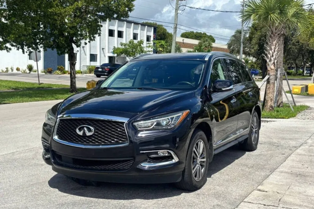 2020 Infiniti QX60 Luxe photo 1