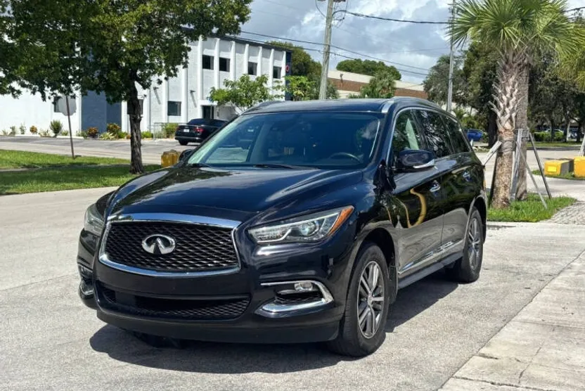 2020 Infiniti QX60 Luxe photo 1