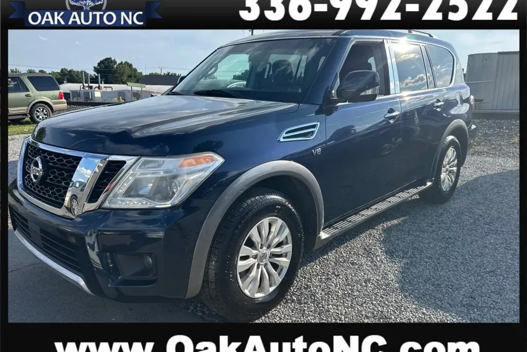 2017 Nissan Armada SV photo 1
