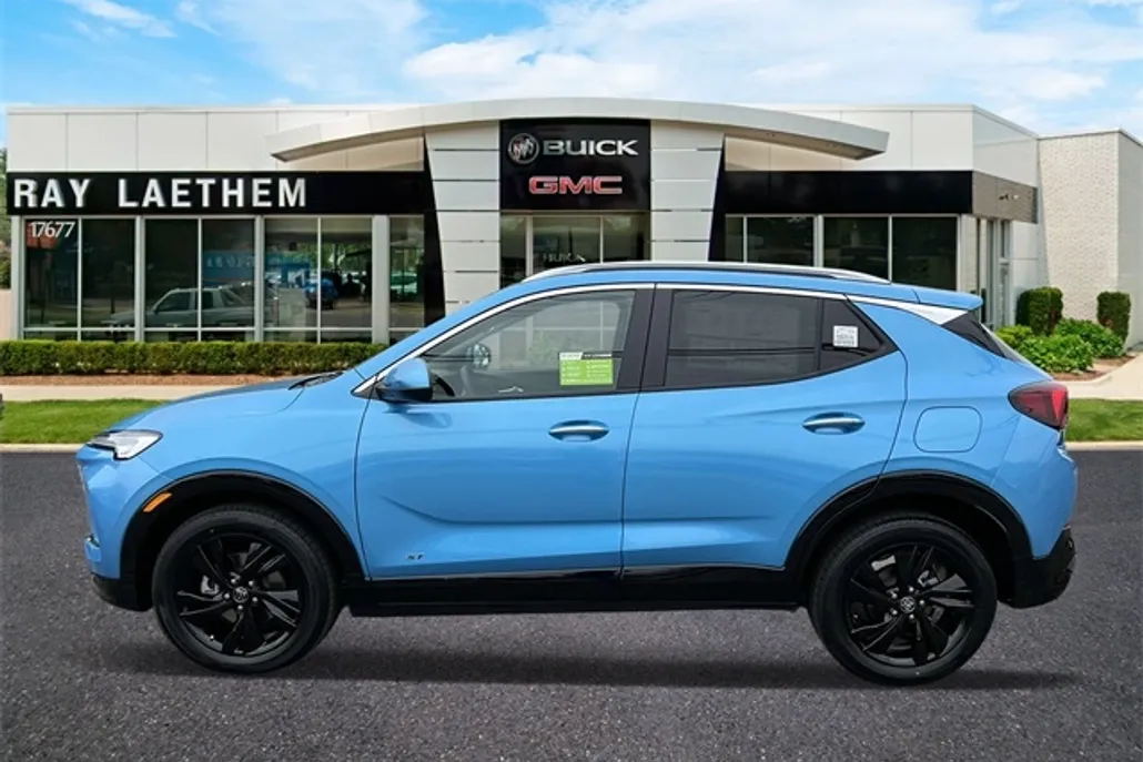 2025 Buick Encore GX Sport Touring photo 1