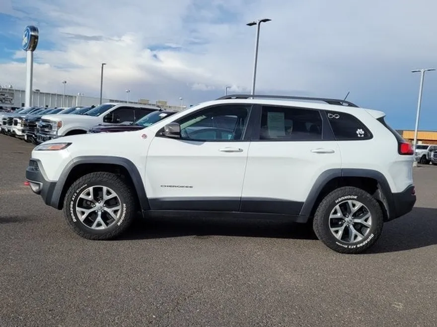 2014 Jeep Cherokee Trailhawk photo 1