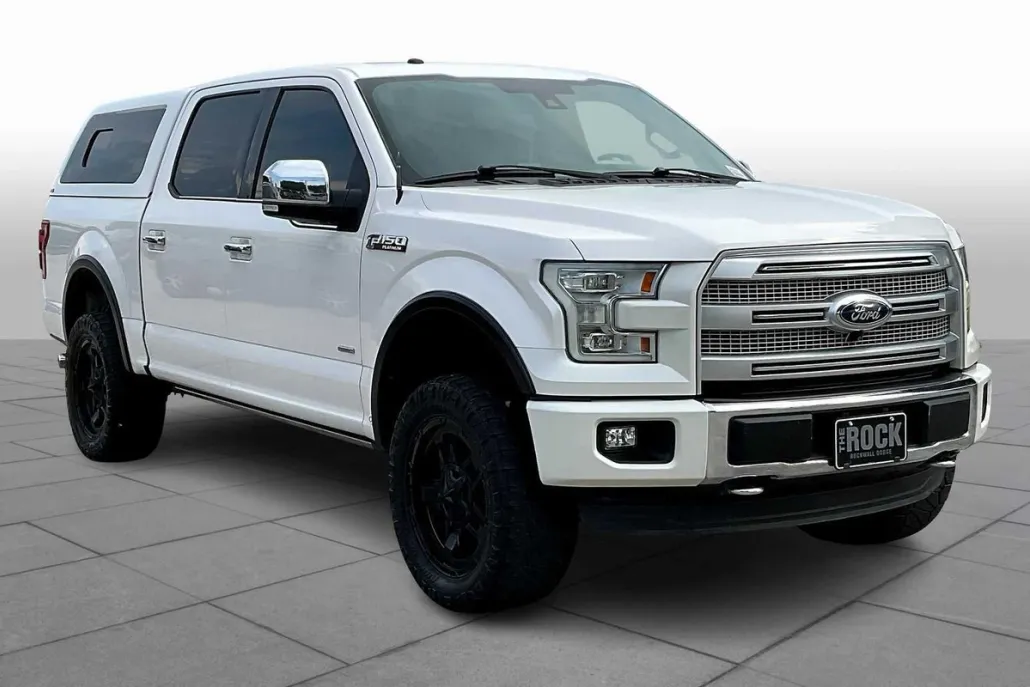 2016 Ford F-150 Platinum photo 1