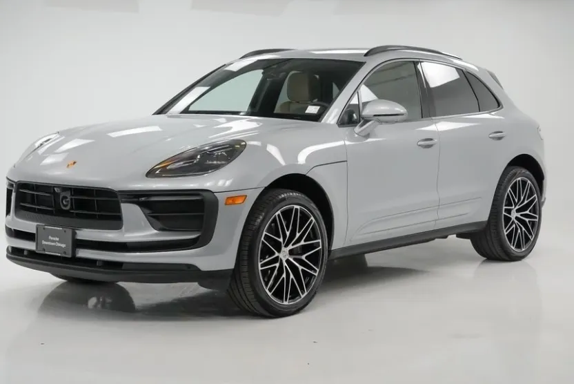 2025 Porsche Macan Base photo 1