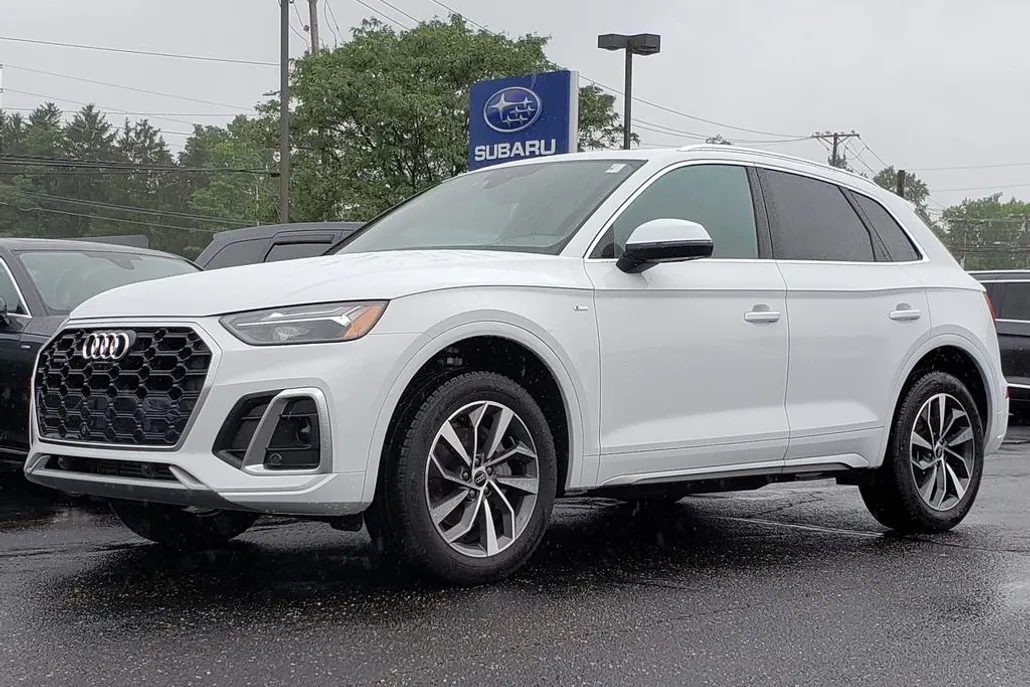 2025 Audi Q5 S line Premium Plus photo 1