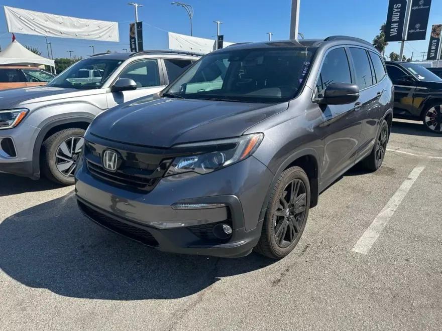 2022 Honda Pilot Special Edition photo 1