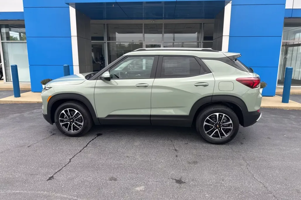 2026 Chevrolet Trailblazer LT photo 1