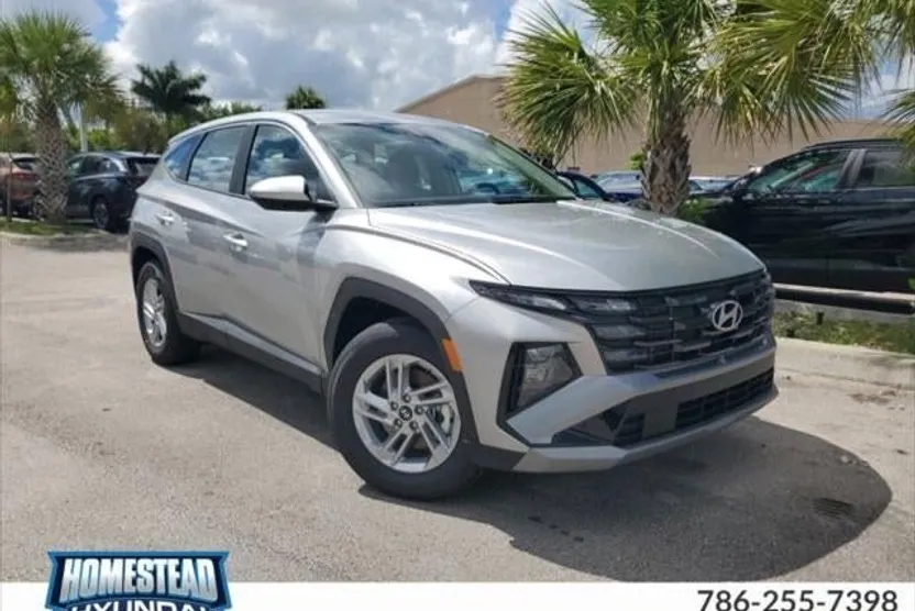 2026 Hyundai Tucson SE photo 1