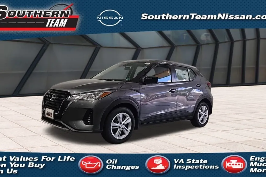 2025 Nissan Kicks Play S photo 1