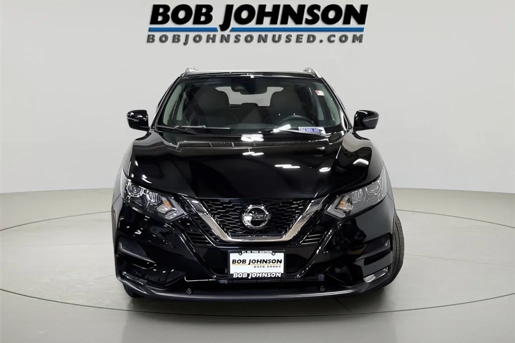 2022 Nissan Rogue Sport SV photo 1