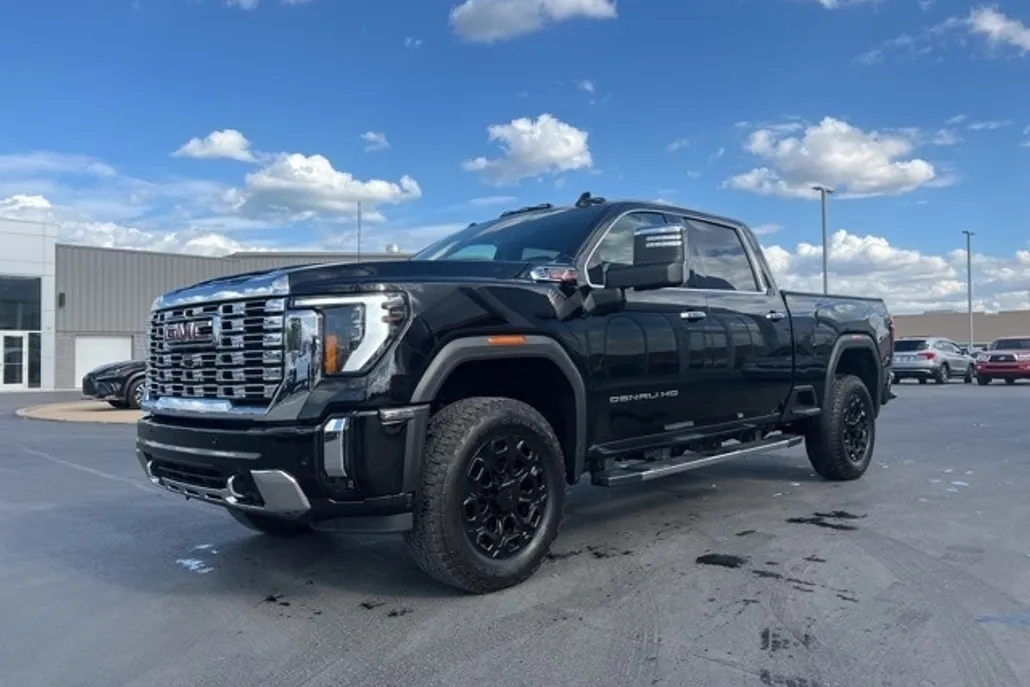 2024 Gmc Sierra 2500 HD Denali photo 1