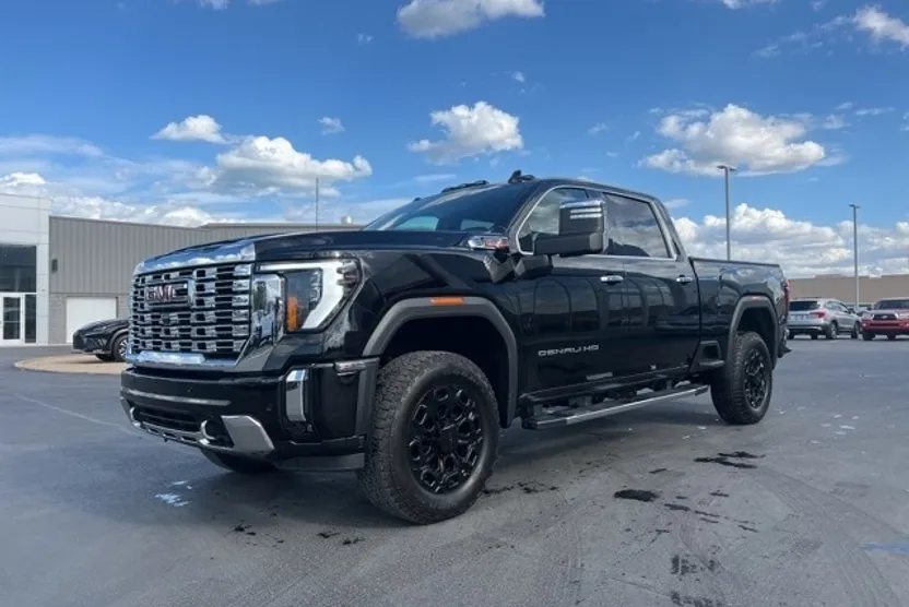 2024 Gmc Sierra 2500 HD Denali photo 1