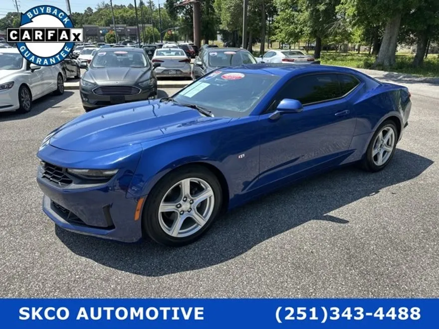 2021 Chevrolet Camaro 1LT photo 1