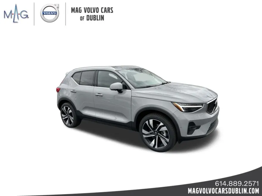 2025 Volvo XC40 Plus photo 1