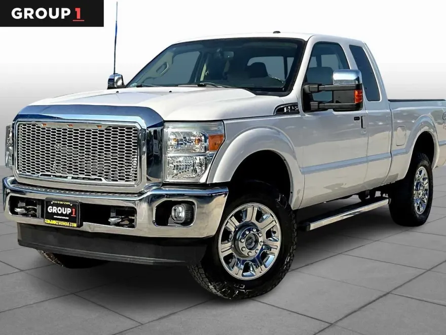 2015 Ford F-250 Lariat photo 1