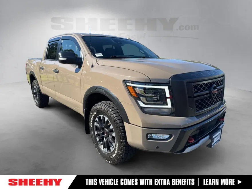 2021 Nissan Titan PRO-4X photo 1
