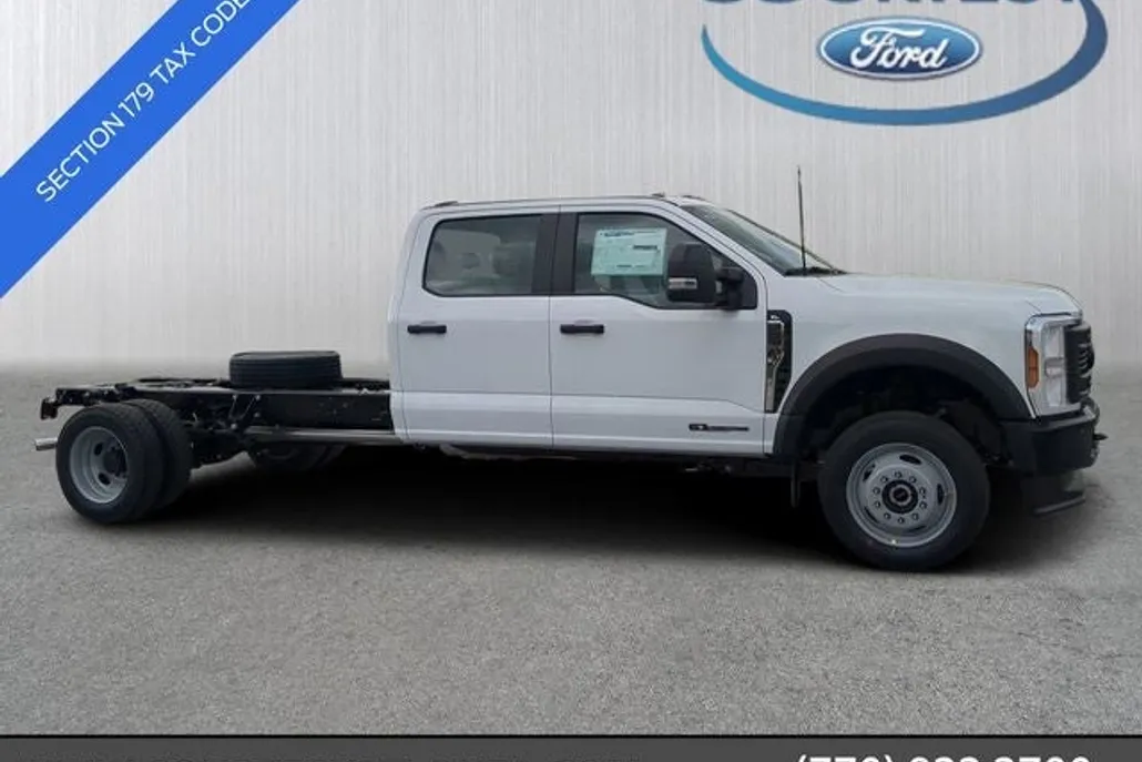 2025 Ford F-550 photo 1