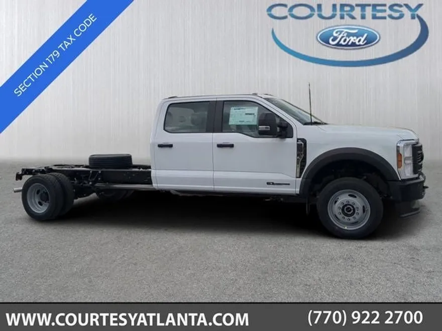 2025 Ford F-550 photo 1