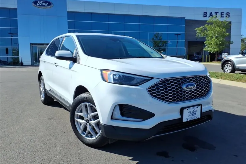 2024 Ford Edge SEL photo 1
