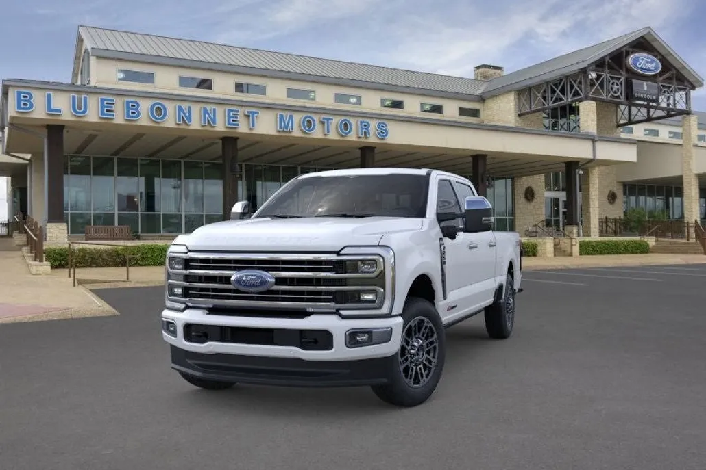2025 Ford F-250 Platinum photo 1