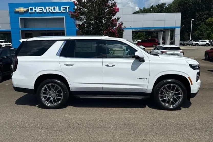 2025 Chevrolet Tahoe LT Premier High Country photo 1