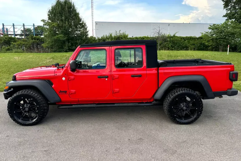 2020 Jeep Gladiator Sport photo 1