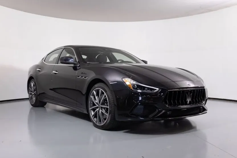 2023 Maserati Ghibli Modena Q4 photo 1