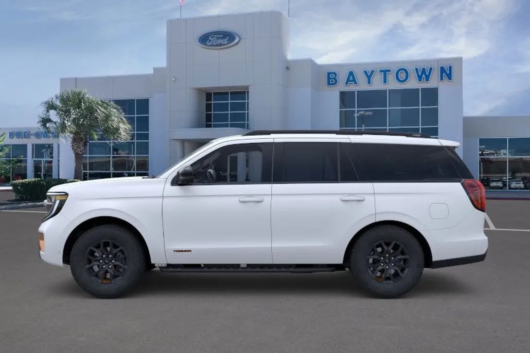 2025 Ford Expedition photo 1