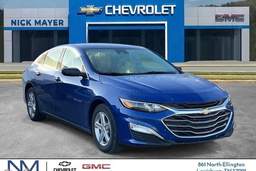 2023 Chevrolet Malibu LS photo 1