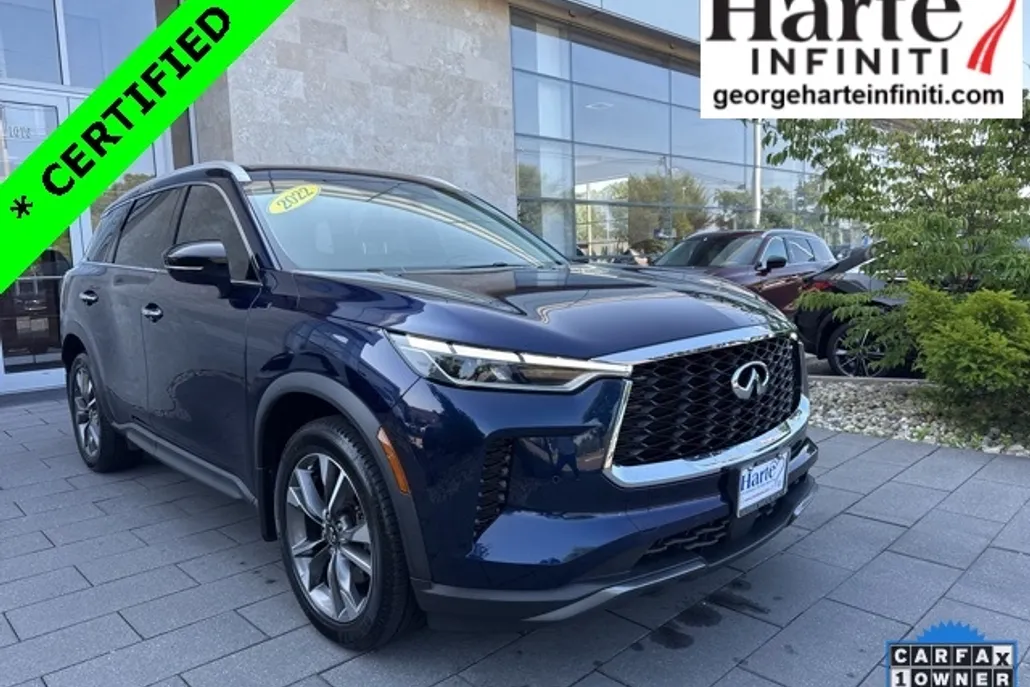 2022 Infiniti QX60 Luxe photo 1