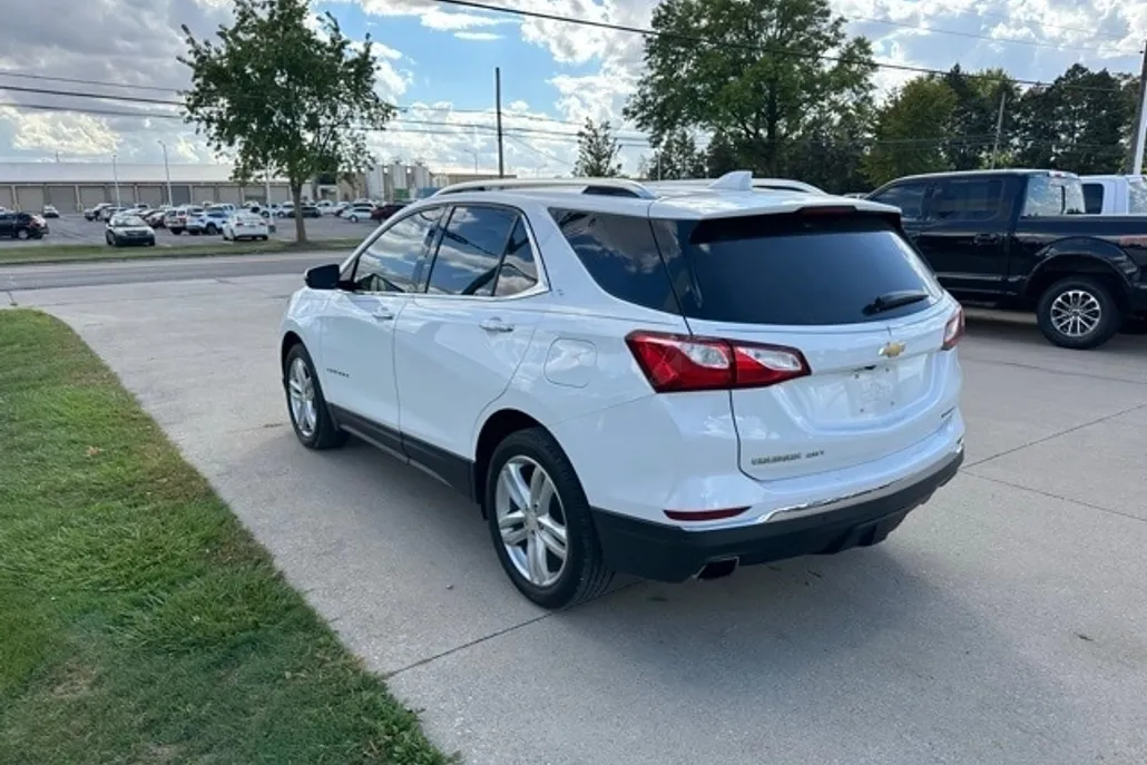 2019 Chevrolet Equinox Premier photo 1