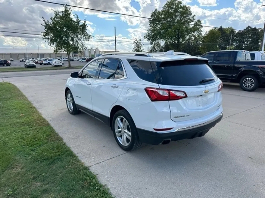 2019 Chevrolet Equinox Premier photo 1