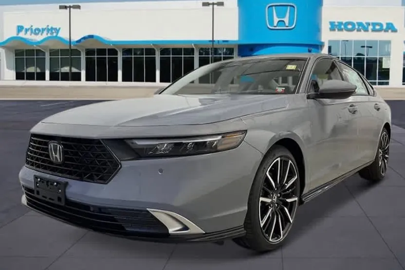 2025 Honda Accord Hybrid Touring photo 1