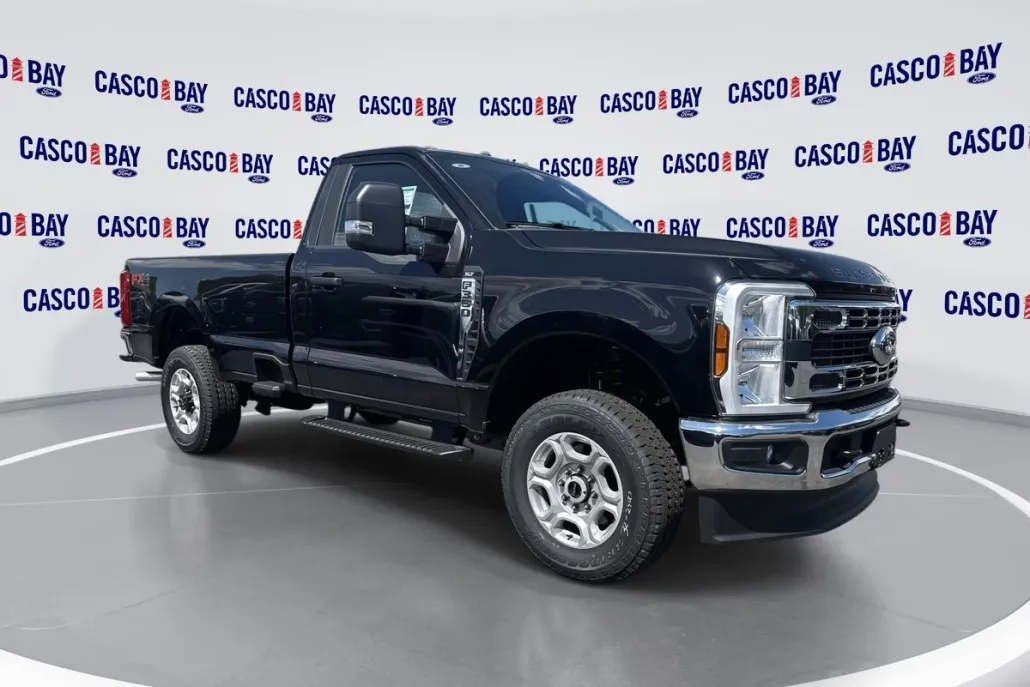 2025 Ford F-350 XLT photo 1